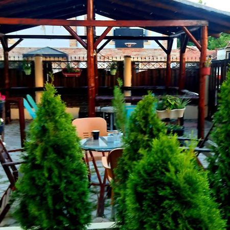 City Hostel Skopje Bagian luar foto