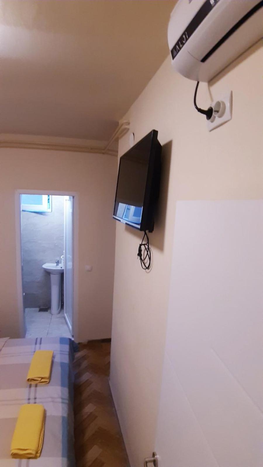 City Hostel Skopje Bagian luar foto